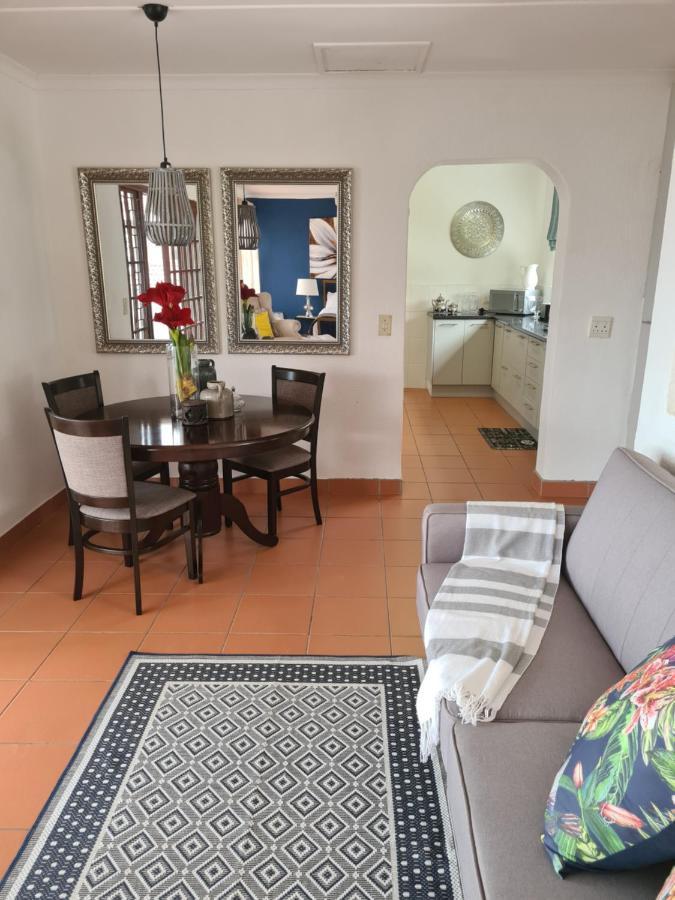 Indaba Manor On 413 Owen Ellis Dr Hotel Порт Едуард Екстериор снимка